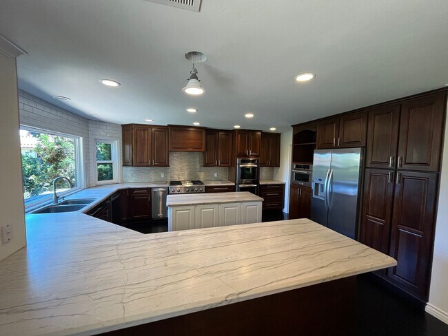 Building Photo - 4925 Regla Ct