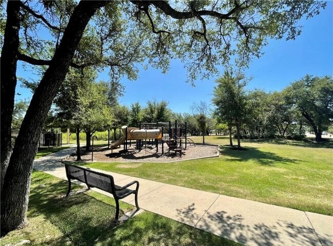 Building Photo - 310 Steer Acres Ct