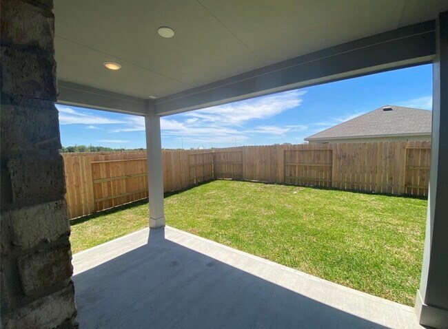 Building Photo - 3119 Spanish Oak Ln