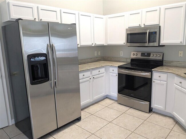 Building Photo - 1040 Cherry Valley Way