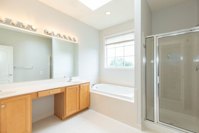 Building Photo - 391 Sheerer Dr