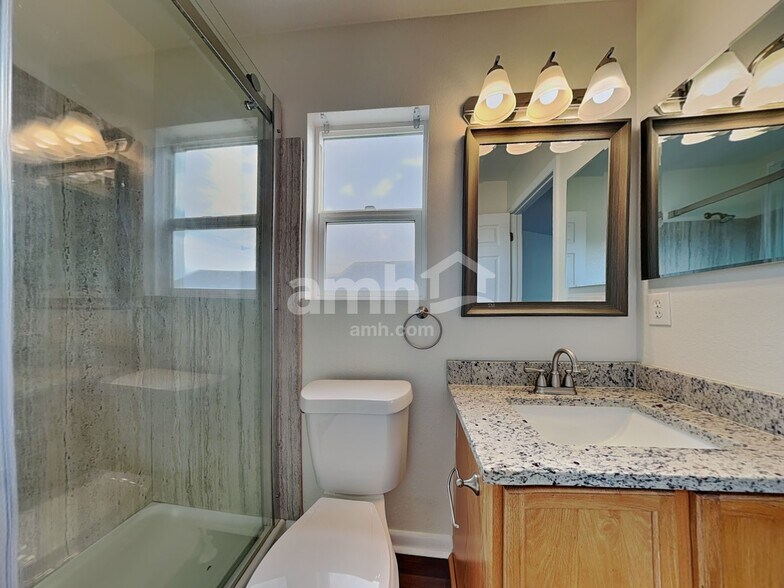 Building Photo - 6627 Sonny Blue Dr