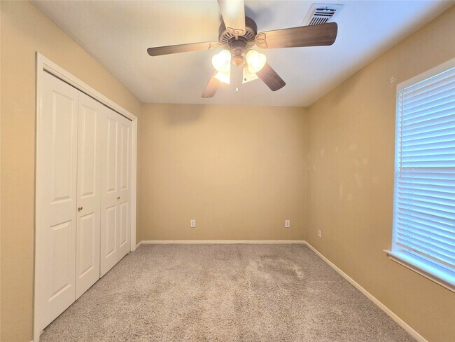 Building Photo - 134 W Greywing Cir