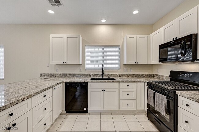 Building Photo - 8309 Clearbreeze Ct