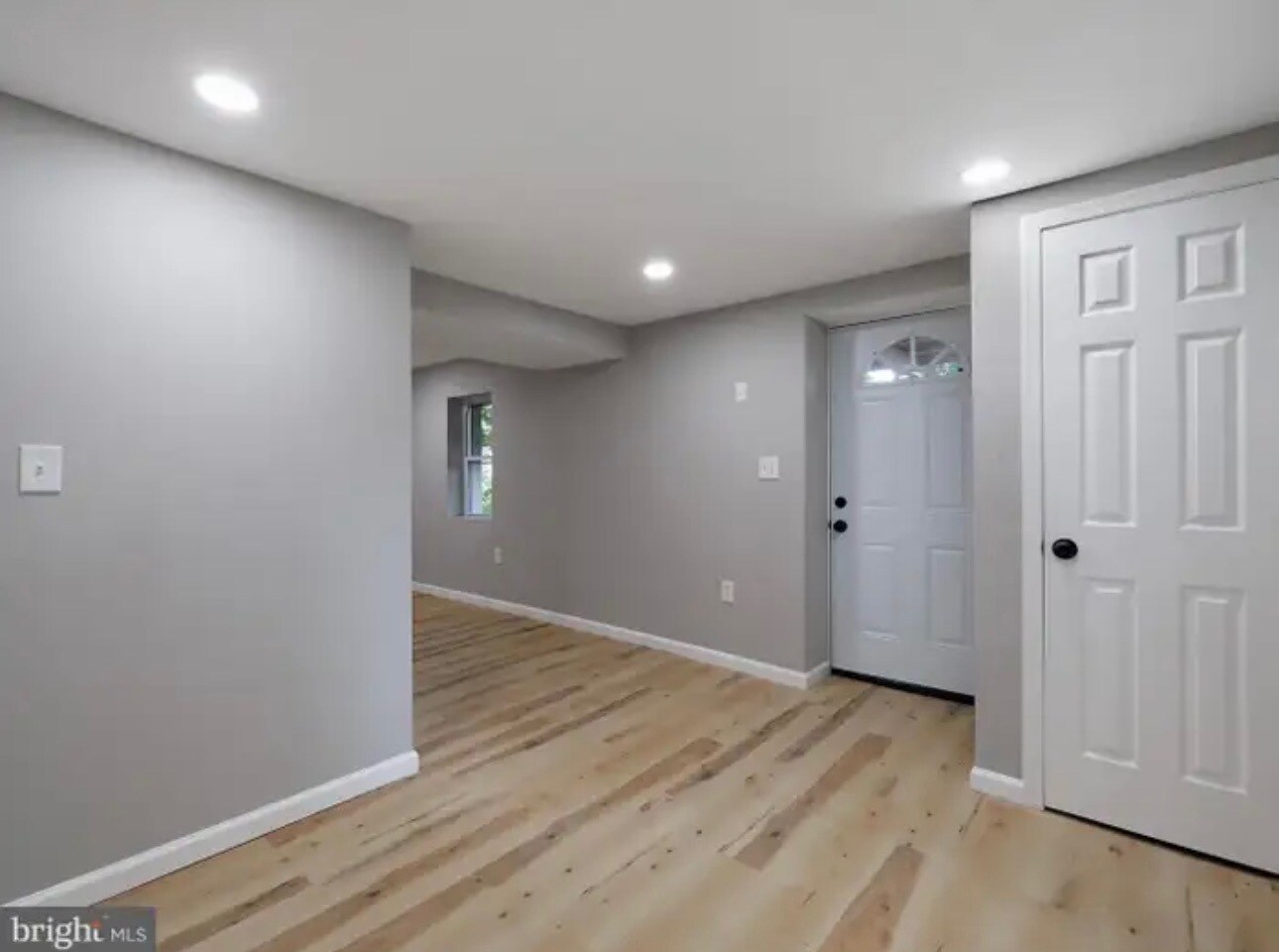 Building Photo - 212 Fourth Ave