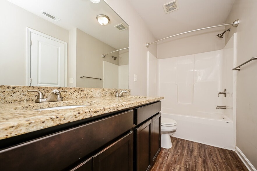 Building Photo - 2825 Marlin Dr