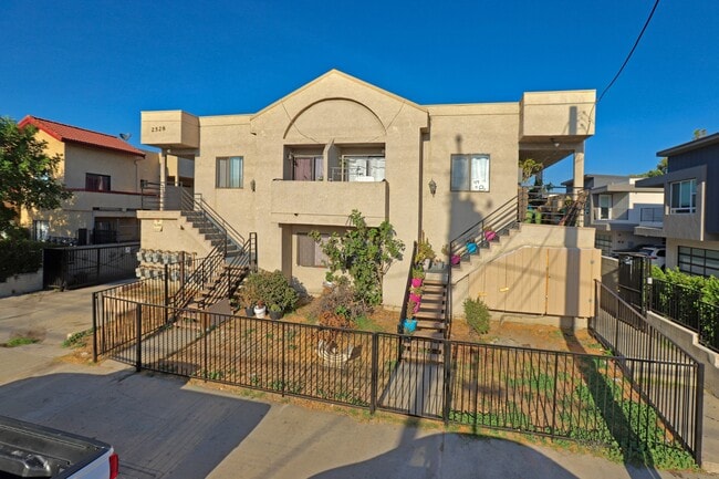 Building Photo - Edwards Apts