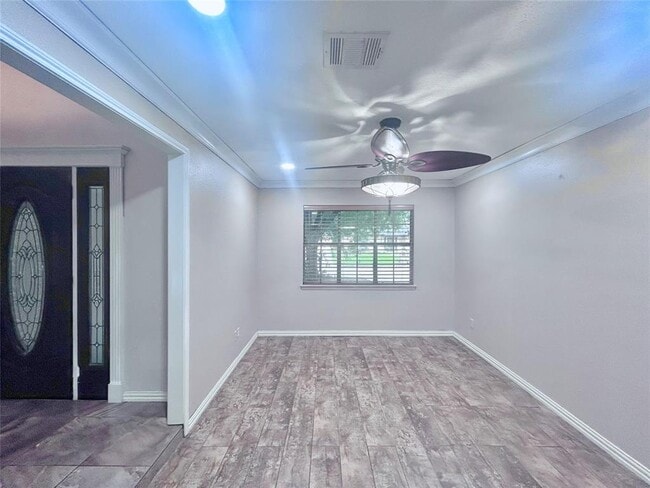 Building Photo - 11622 1 Token Dr