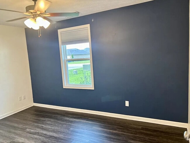 Building Photo - Victoria Way