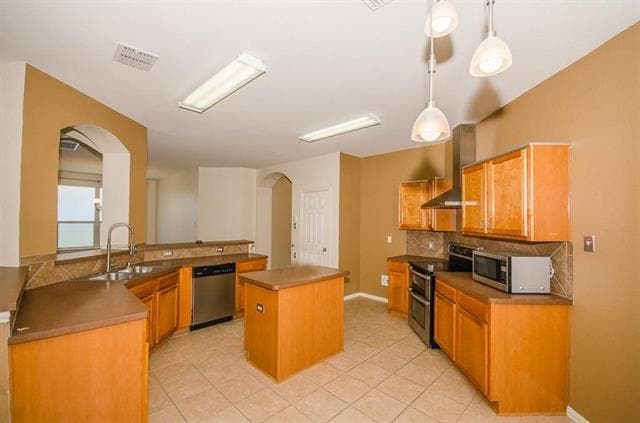 Building Photo - 5712 Eureka Bend