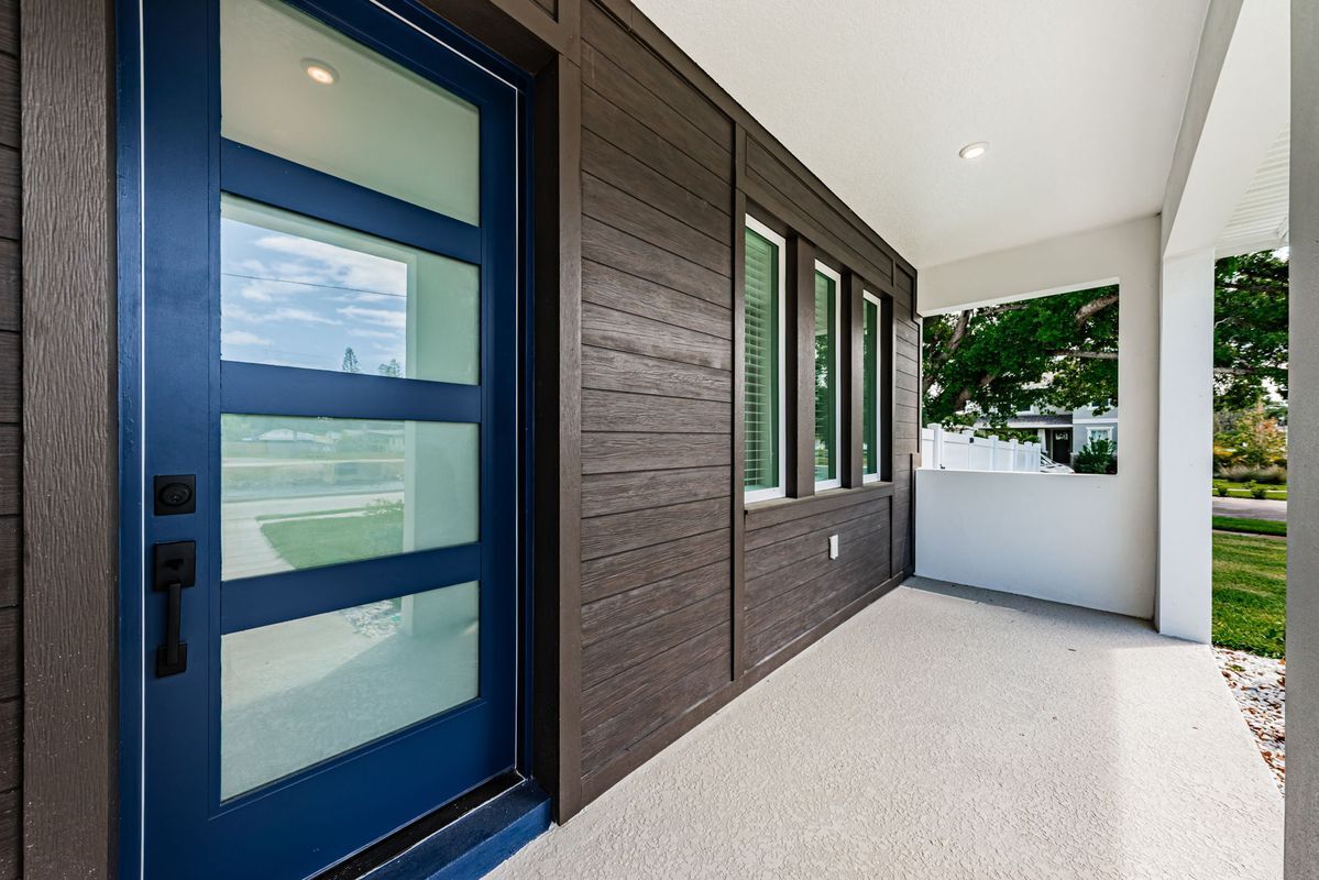 Building Photo - 1701 25th Ave N