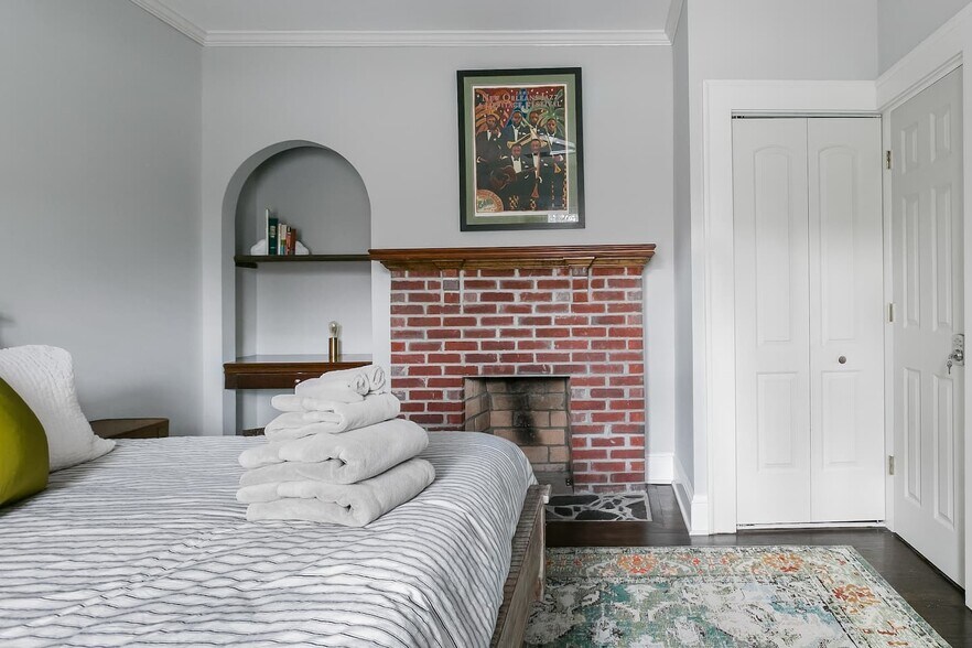 Building Photo - 1876 DeKalb Ave NE