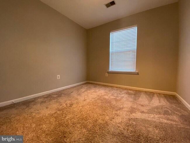 Building Photo - 14299 Newbern Loop