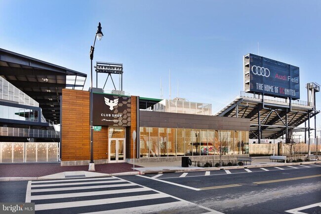 Building Photo - 800 4th St SW