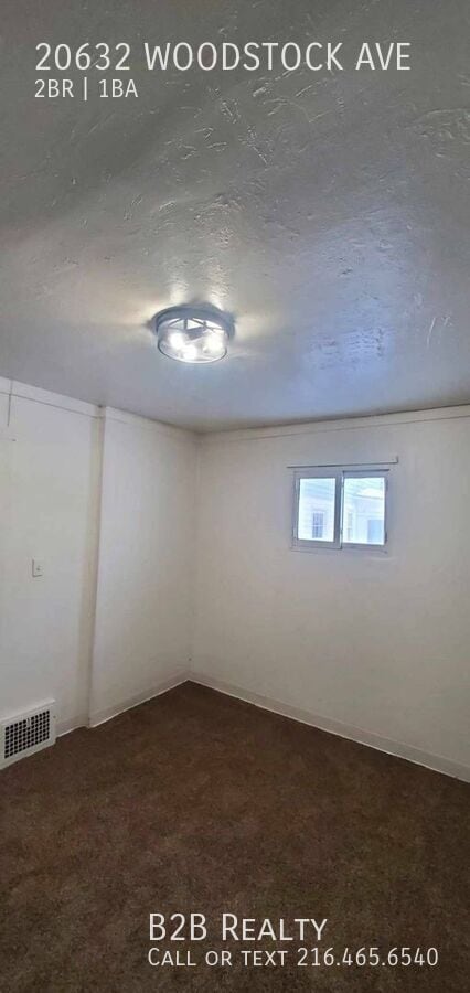 Building Photo - 20632 Woodstock Ave