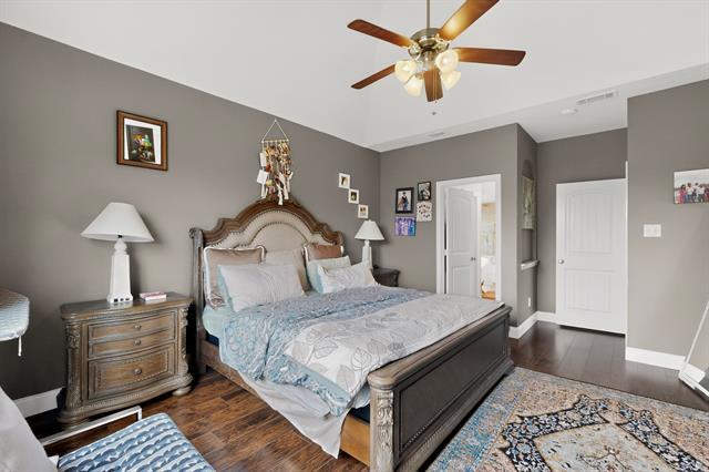 Building Photo - 2345 Fountain Gate Dr