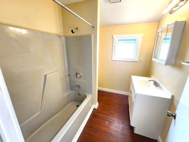 Building Photo - 2565 Third St