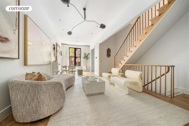 Building Photo - 158 W 136th St