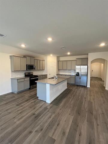 Building Photo - 10305 Rambling Brks Ln