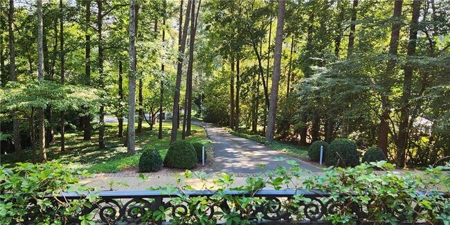 Building Photo - 4224 E Conway Dr NW