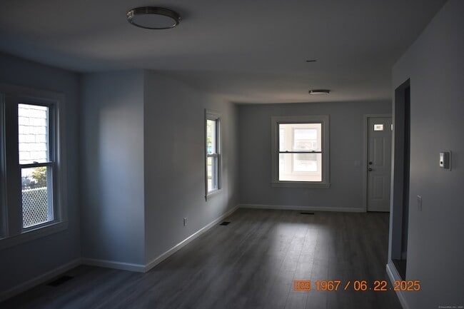 Building Photo - 43 Highland Ave
