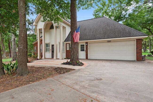 Building Photo - 14151 Buckingham Ln