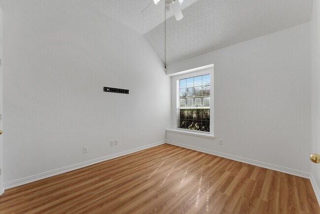 Building Photo - 5512 Charleston Dr