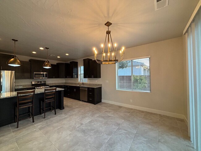 Building Photo - SPACIOUS SINGLE LEVEL HOME IN WASHINGTON FIELDS FOR RENT!