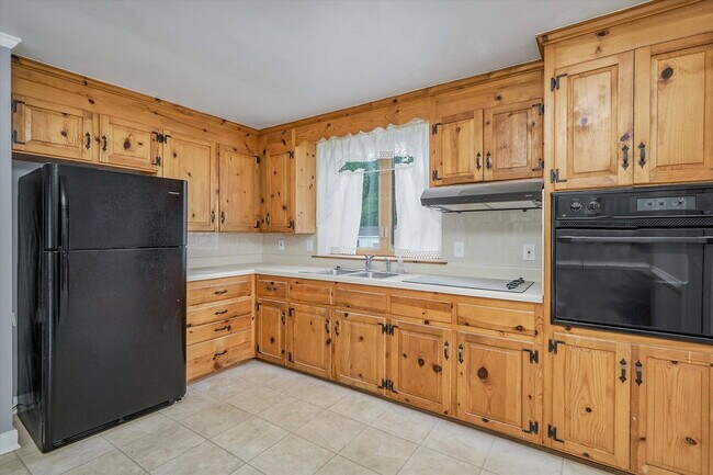 Building Photo - 8407 Pamela Dr