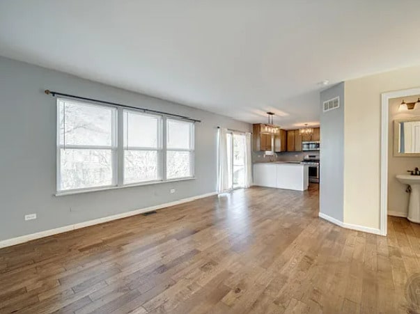 Building Photo - 1609 Lake Pointe Ct