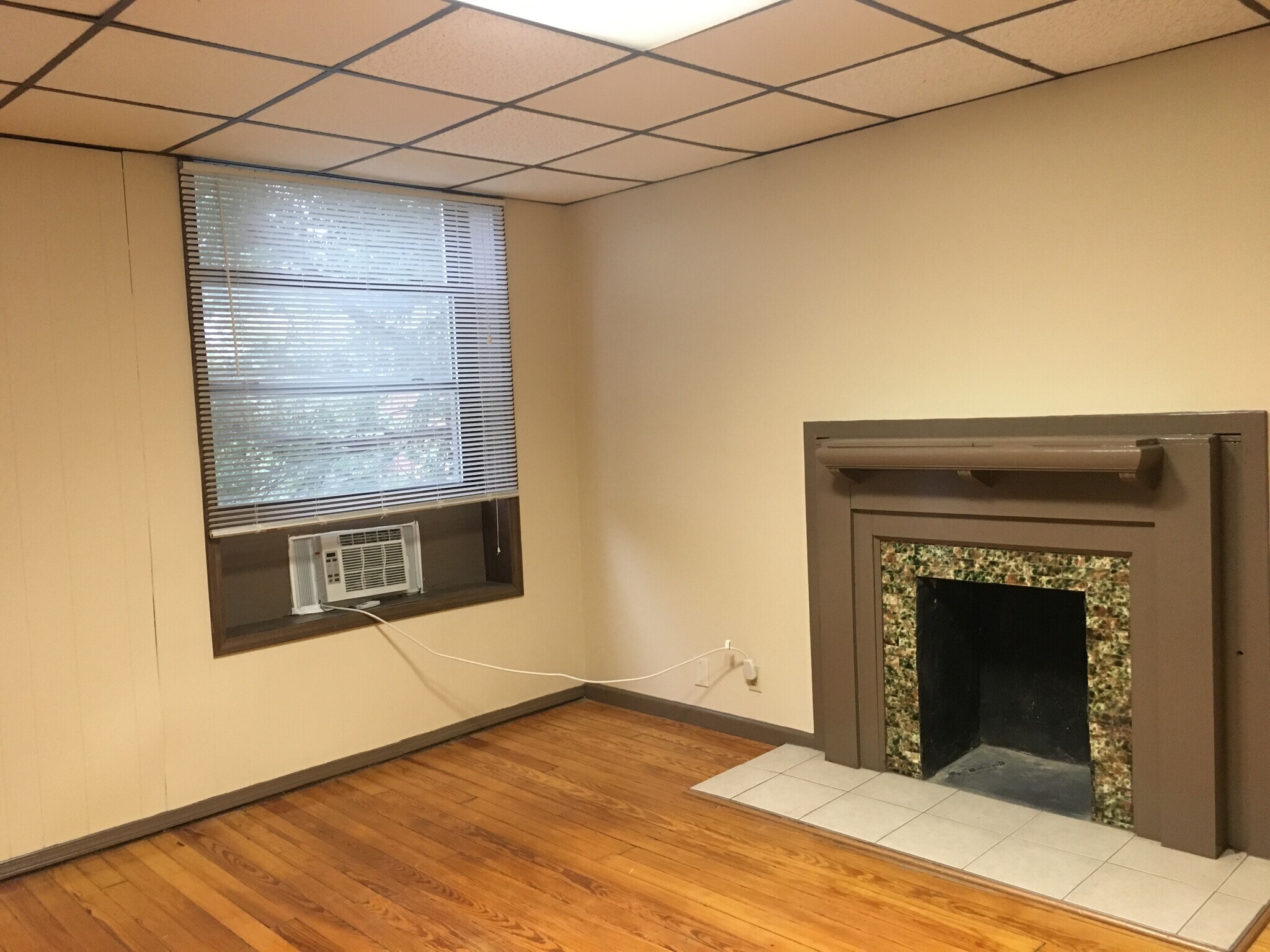 Building Photo - 3205 Arsenal St