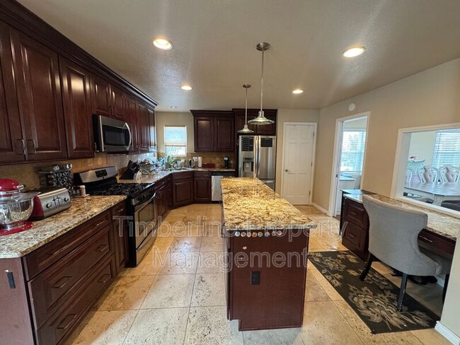 Building Photo - 5265 Champagne Dr