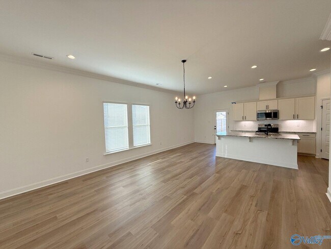 Building Photo - 24057 Quints Dr