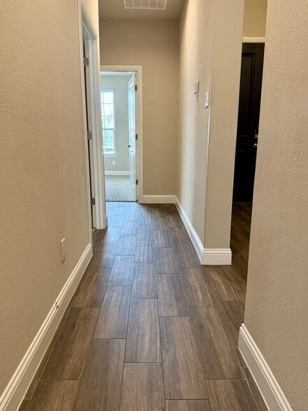 Hallway - 11516 Lavonia Rd