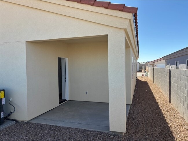 Building Photo - 2553 Sycamore Ave