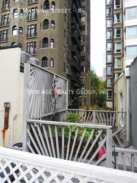 Building Photo - 1830 Manning St