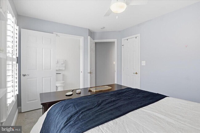 Building Photo - 308 S Fayette St