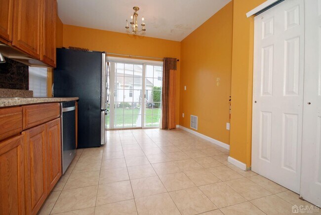 Building Photo - 57 Woods Edge Ct