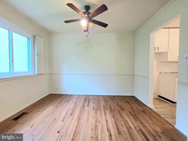 Building Photo - 5393 White Mane