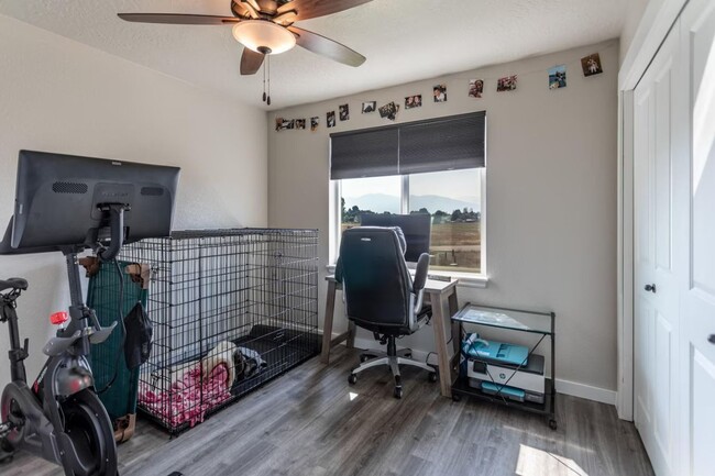 Building Photo - Modern Home in 44 Ranch