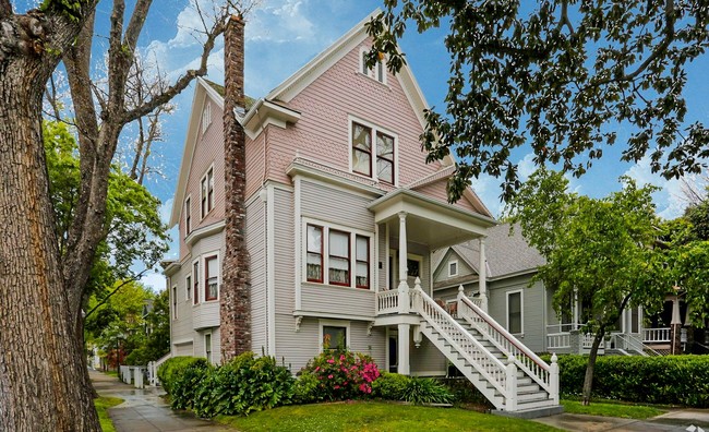 Building Photo - Calvin E Crocker House