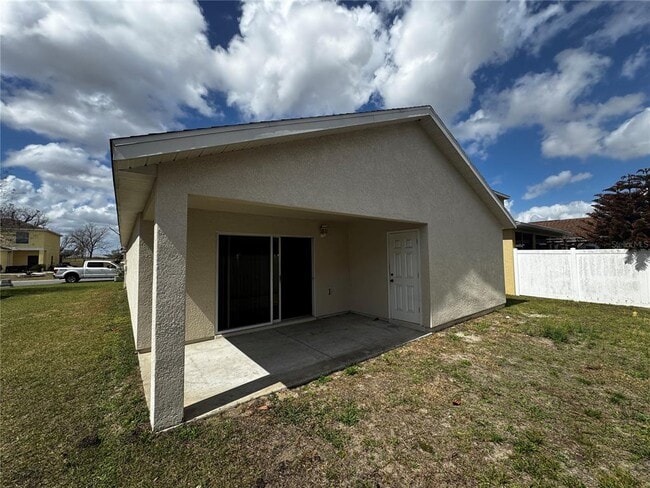 Building Photo - 12388 NE 48th Loop