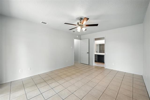 Building Photo - 8832 Sandcastle Ct