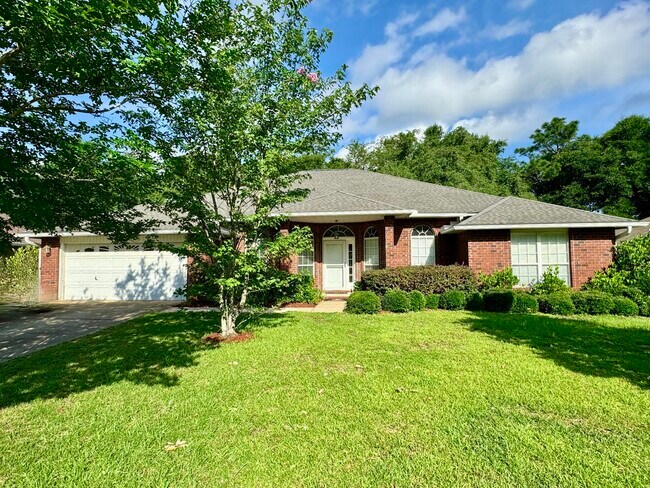 Primary Photo - 624 Territory Ln