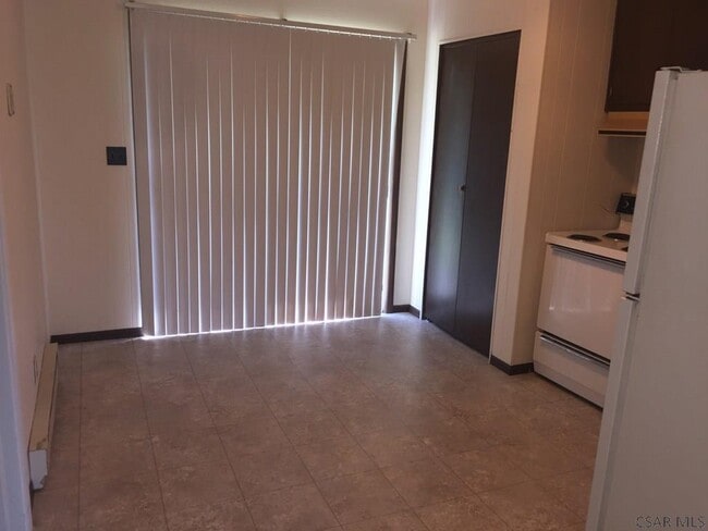 Building Photo - 1309 Maken Dr