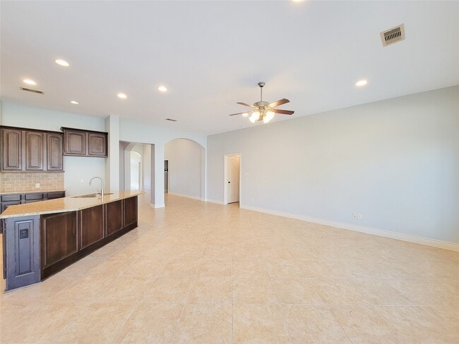 Building Photo - 106 Colina Vista Way