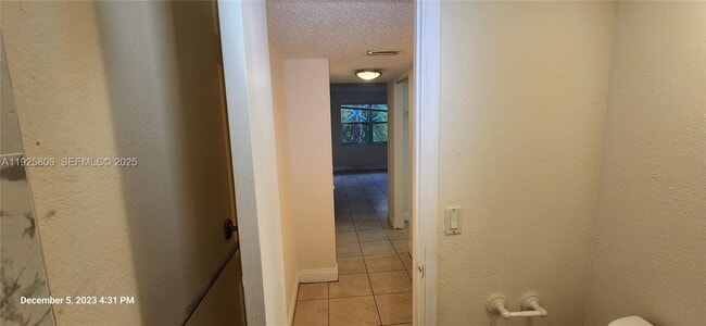 Building Photo - 4235 N University Dr