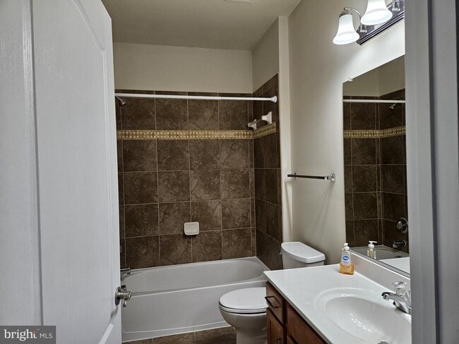 Building Photo - 11709 Leesborough Cir