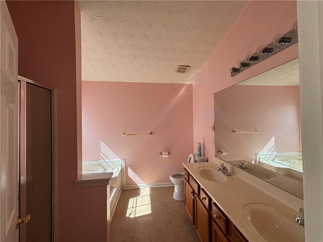 Building Photo - 3287 Baymount Way