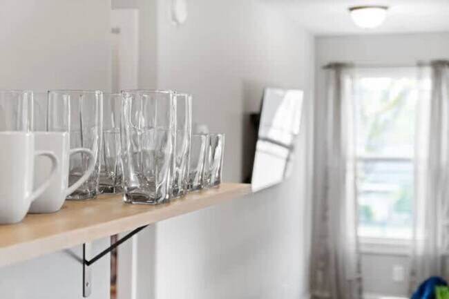 Building Photo - 206 E Street-ID1367376P